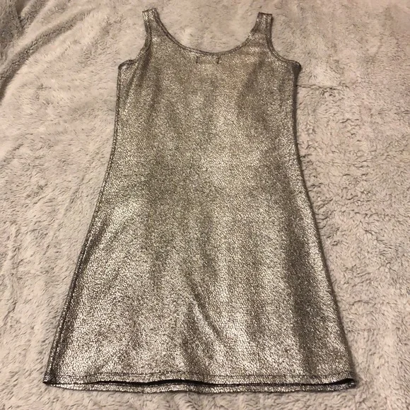 Silver mini dress - Picture 2 of 2
